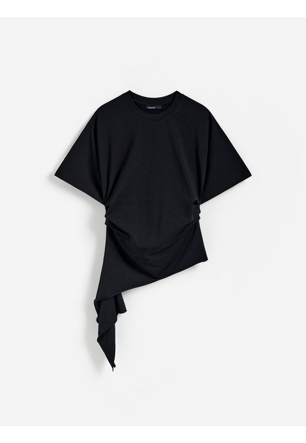 Reserved - T-shirt z asymetrycznym dołem - czarny. Kolor: czarny. Materiał: bawełna