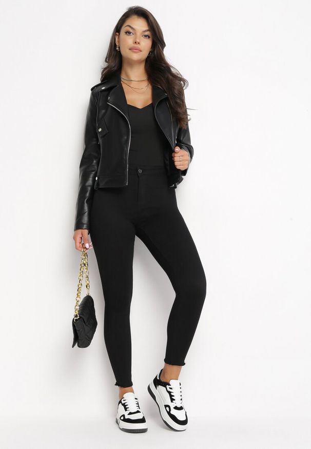 Born2be - Czarne Spodnie Skinny Phenameia. Kolor: czarny