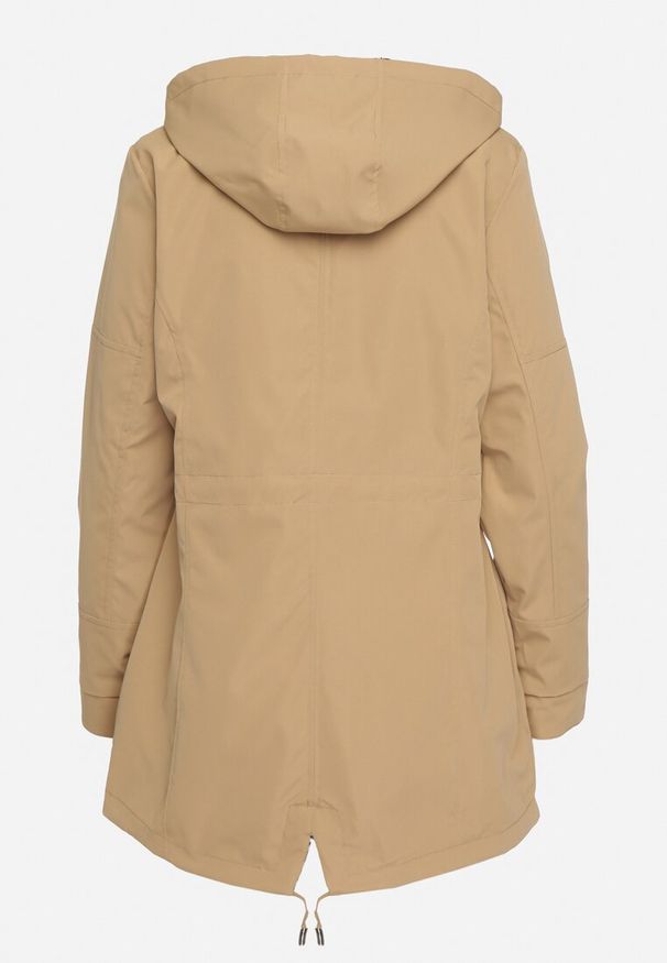 Born2be - Ciemnobeżowa Kurtka Parka z Kapturem ze Sznurkiem w Pasie i Geometrycznym Wzorem Tarilisa. Okazja: na spacer. Typ kołnierza: kaptur. Kolor: beżowy. Materiał: jeans. Wzór: geometria. Styl: elegancki