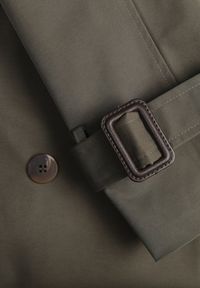 Renee - Zielony Dwurzędowy Płaszcz Trencz z Paskiem Ninnolia. Okazja: na spacer, do pracy. Kolor: zielony. Materiał: jeans. Wzór: aplikacja. Styl: elegancki, klasyczny #5