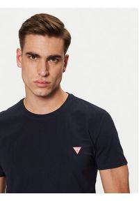 Guess T-Shirt M2YI24 J1314 Granatowy Slim Fit. Kolor: niebieski. Materiał: bawełna