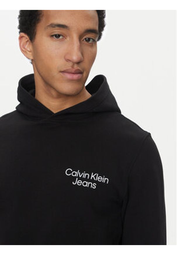 Calvin Klein Jeans Bluza Eclipse J30J325159 Czarny Regular Fit. Kolor: czarny. Materiał: bawełna