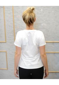 EMMA & GAIA - Biały t-shirt z nadrukiem. Kolor: biały. Materiał: jeans. Wzór: nadruk. Sezon: lato #3
