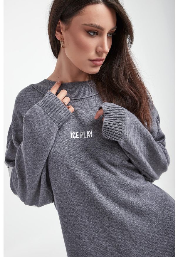 Ice Play - Sukienka dzianinowa mini ICE PLAY. Materiał: dzianina. Długość: mini