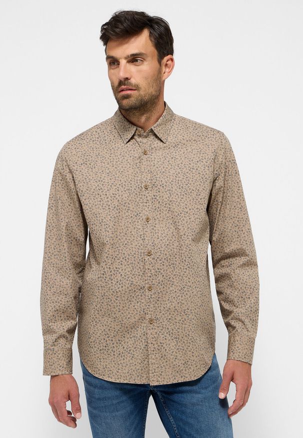 Mustang - Męska Koszula MUSTANG Elmore Allover Print on Beige 1015906 12672. Okazja: na co dzień. Typ kołnierza: kołnierzyk klasyczny. Materiał: bawełna. Długość: długie. Wzór: grochy, nadruk. Styl: klasyczny, casual, elegancki