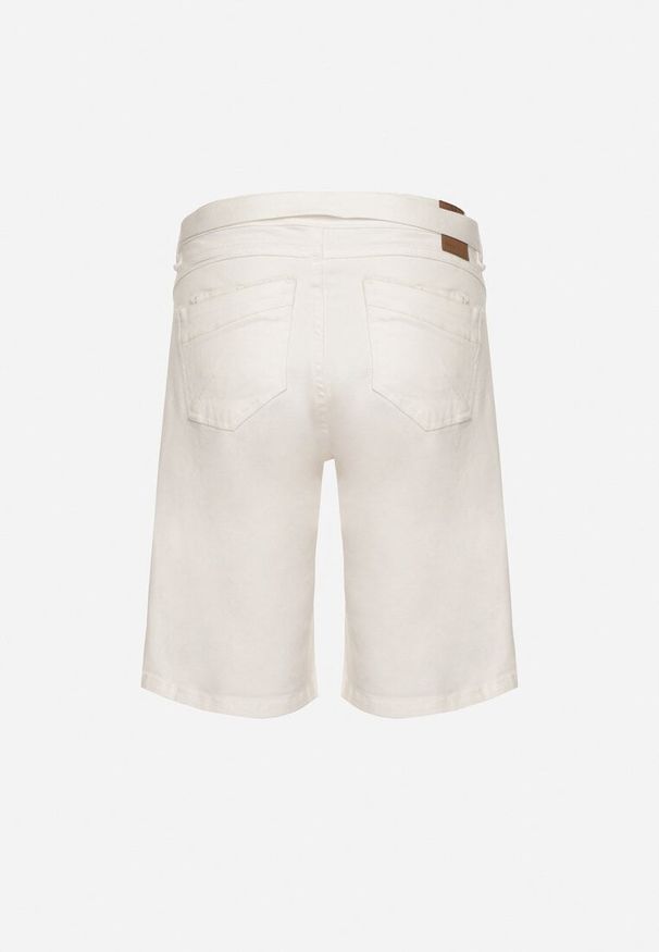 Born2be - Białe Bawełniane Szorty z Niskim Stanem i Wiązanym Paskiem Filandra. Stan: obniżony. Kolor: biały. Materiał: bawełna. Wzór: koronka. Styl: elegancki