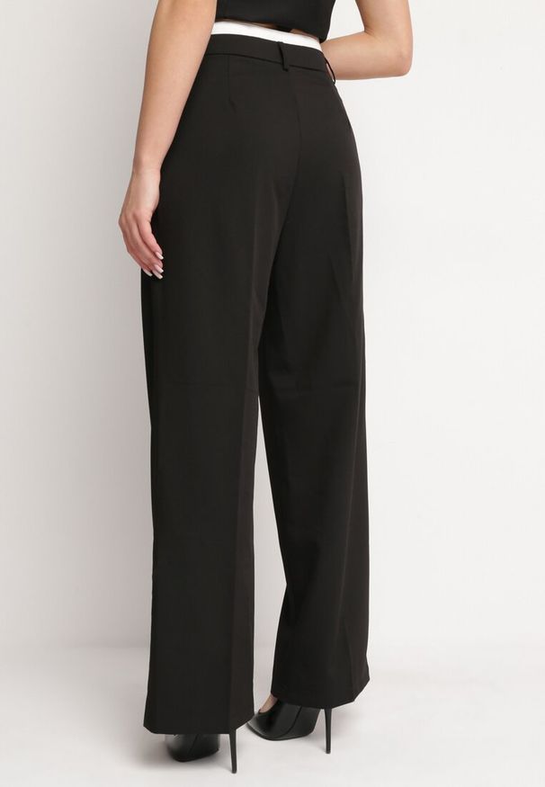 Born2be - Czarne Szerokie Spodnie w Kant z Wysoką Talią Balalis. Okazja: na co dzień. Stan: podwyższony. Kolor: czarny. Materiał: wiskoza. Styl: casual, klasyczny, elegancki