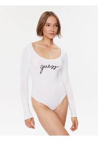 Guess Body O3BM03 KBBU1 Biały Slim Fit. Kolor: biały. Materiał: bawełna