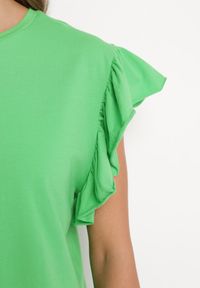 Born2be - Zielony T-shirt z Falowanym Rękawem Aidira. Kolor: zielony. Materiał: jeans. Długość rękawa: krótki rękaw. Długość: krótkie #6