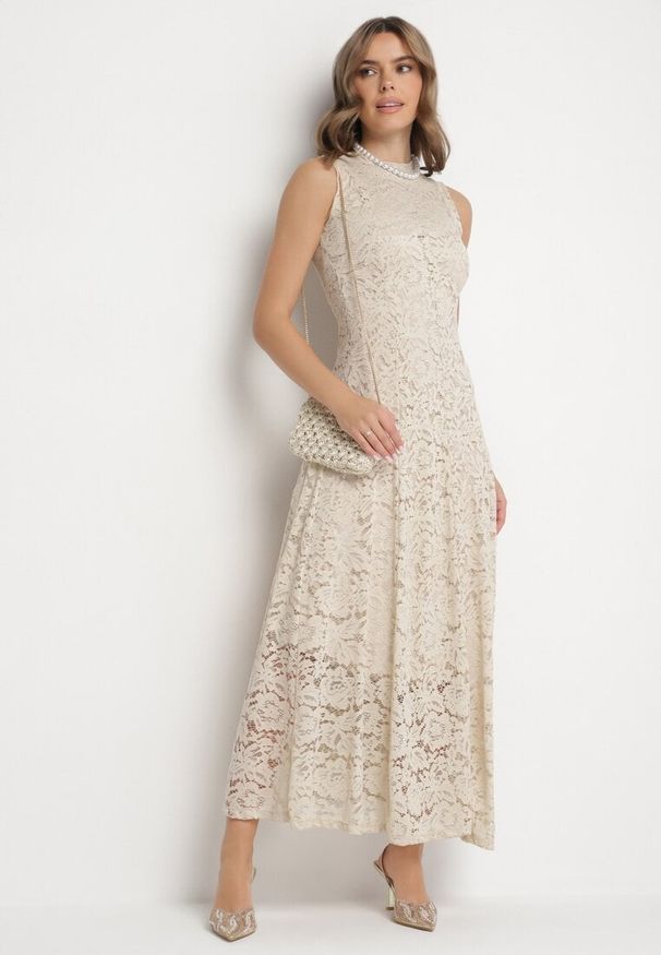 Born2be - Beżowa Koktajlowa Sukienka z Koronki Jolretia. Kolor: beżowy. Materiał: koronka. Wzór: koronka. Typ sukienki: ołówkowe. Styl: wizytowy