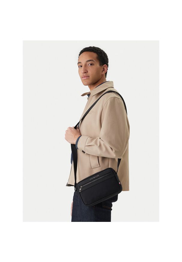 TOMMY HILFIGER - Saszetka Tommy Hilfiger. Kolor: czarny