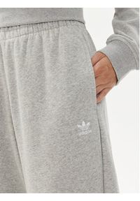 Adidas - adidas Spodnie dresowe Essentials Fleece IA6432 Szary Regular Fit. Kolor: szary. Materiał: bawełna #2