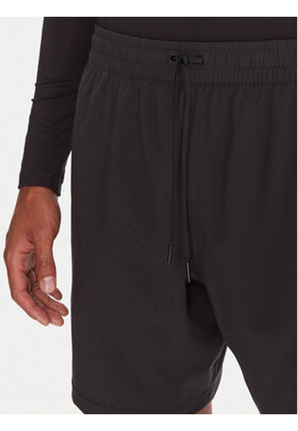 Reebok Szorty sportowe RK25181CCM Czarny Regular Fit. Kolor: czarny. Materiał: syntetyk. Styl: sportowy