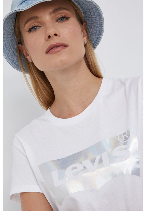 Levi's® - Levi's T-shirt bawełniany kolor biały. Okazja: na co dzień, na spotkanie biznesowe. Kolor: biały. Materiał: bawełna. Wzór: nadruk. Styl: biznesowy, casual