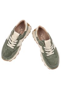 Sneakersy damskie Filippo, wykonane ze skóry naturalnej i skóry zamszowej masywna podeszwa z bieżnikiem sportowy design, khaki, DP7112/26 KH. Okazja: na co dzień. Kolor: zielony. Materiał: skóra, zamsz. Szerokość cholewki: normalna. Sport: turystyka piesza #3