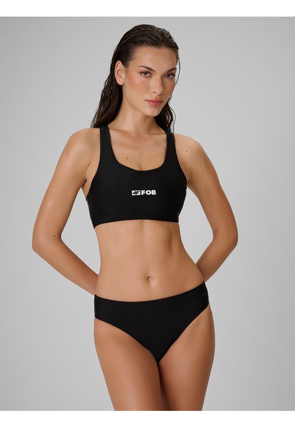 4f - 4F Góra od bikini damska - czarna XL. Kolor: czarny. Materiał: materiał, dzianina. Wzór: nadruk
