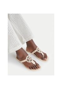 Japonki Nine West. Kolor: kremowy #1