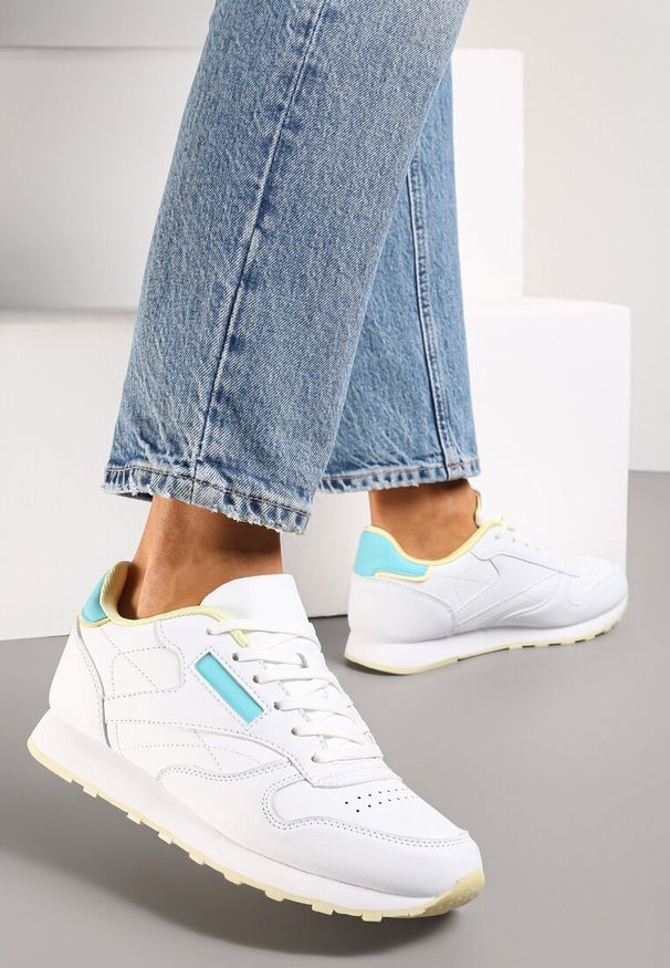 Renee - Białe Sneakersy przed Kostkę Lunkessa. Wysokość cholewki: przed kostkę. Kolor: biały