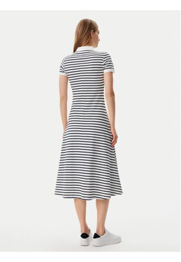 Tommy Jeans Sukienka codzienna DW0DW20383 Granatowy Regular Fit. Okazja: na co dzień. Kolor: niebieski. Materiał: bawełna. Typ sukienki: proste. Styl: casual