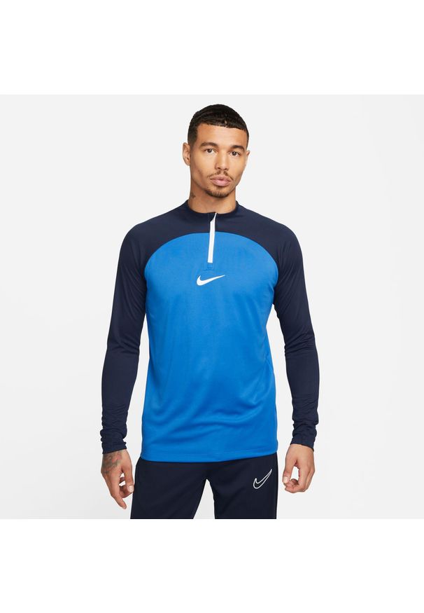 Bluza treningowa męska Nike Drifit Academy. Kolor: niebieski, wielokolorowy, czarny. Sport: piłka nożna