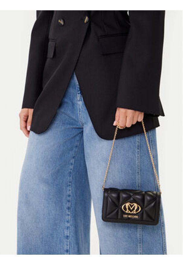 Love Moschino - LOVE MOSCHINO Torebka JC5640PP1NLC0000 Czarny. Kolor: czarny. Materiał: skórzane