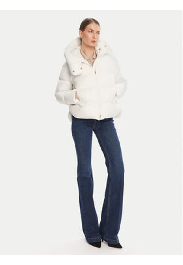 Pinko - PINKO Kurtka zimowa 101602 A2P6 Biały Regular Fit. Kolor: biały. Materiał: syntetyk. Sezon: zima