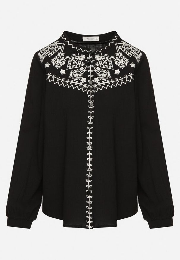 Born2be - Czarna Koszula z Bawełny w Stylu Boho Zdobiona Haftem Gonilwen. Okazja: na co dzień. Typ kołnierza: kołnierzyk stójkowy. Kolor: czarny. Materiał: bawełna. Wzór: aplikacja, haft. Styl: boho