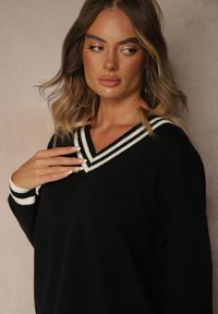 Renee - Czarny Sweter Preppy z Dodatkiem Kaszmiru Lincire. Typ kołnierza: dekolt w serek. Kolor: czarny. Materiał: kaszmir. Wzór: aplikacja. Styl: elegancki #4