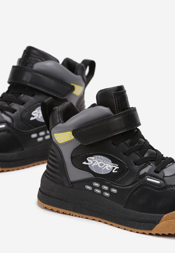 Born2be - Czarno-Szare Botki Sportowe na Rzep Nacaya. Zapięcie: rzepy. Kolor: czarny. Wzór: aplikacja. Styl: sportowy