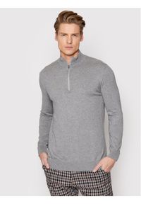 Selected Homme Sweter Berg 16074687 Szary Regular Fit. Kolor: szary. Materiał: bawełna