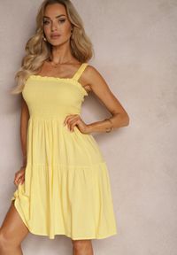 Renee - Żółta Sukienka na Ramiączkach z Falbanką i Gumką w Pasie Tiamare. Kolor: żółty. Długość rękawa: na ramiączkach