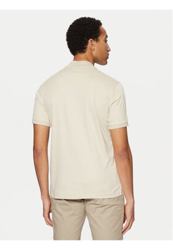 Calvin Klein Polo K10K111201 Beżowy Regular Fit. Typ kołnierza: polo. Kolor: beżowy. Materiał: bawełna