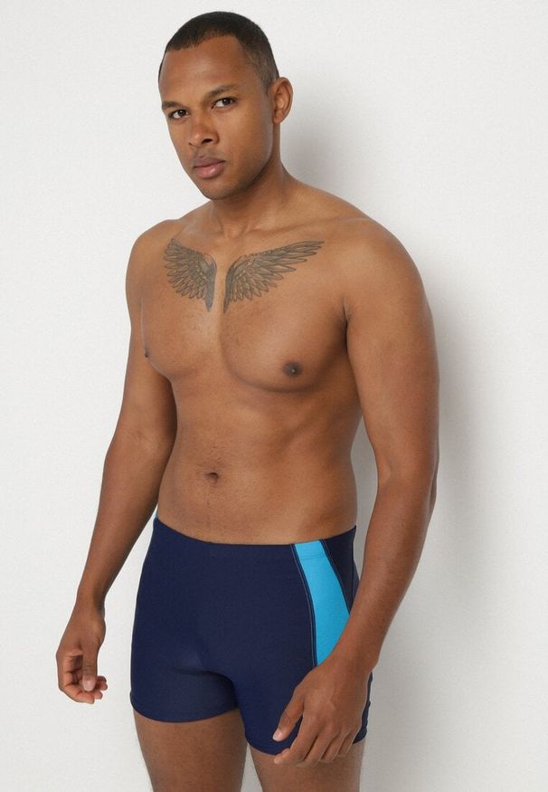 Born2be - Niebieskie Kąpielówki Bokserki ze Ściągaczem w Pasie Milannea. Kolekcja: plus size. Kolor: niebieski