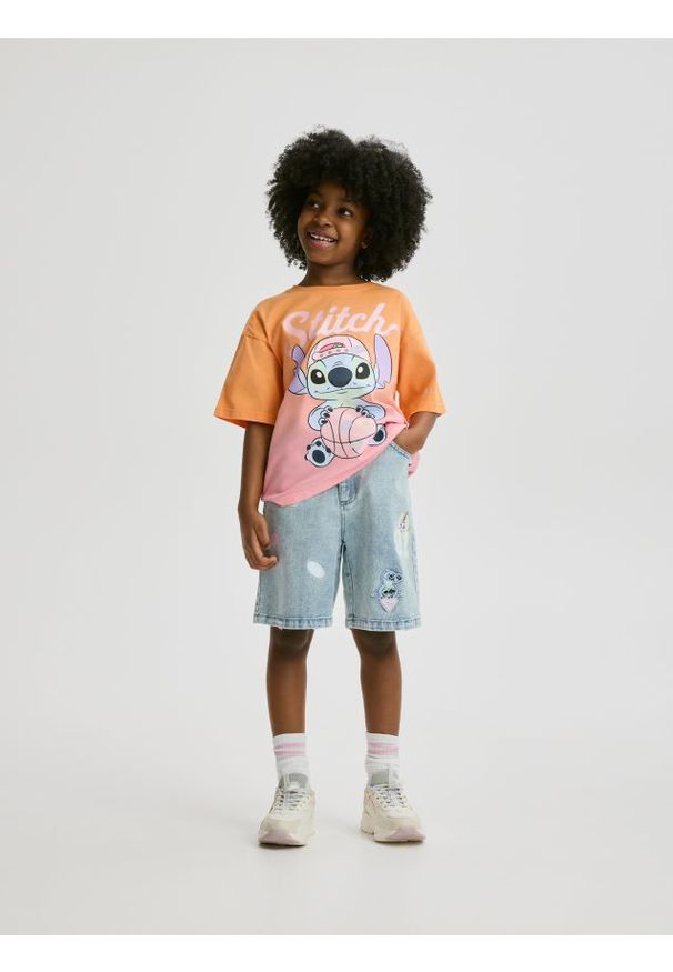 Reserved - Jeansowe szorty bermudy Lilo i Stitch - niebieski. Kolor: niebieski. Materiał: jeans