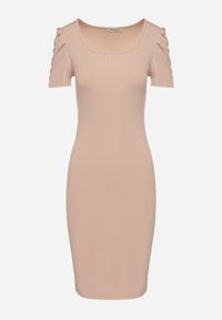 Born2be - Beżowa Sukienka o Dopasowanym Kroju z Bufiastymi Rękawami Aravitia. Okazja: na co dzień. Kolor: beżowy. Typ sukienki: proste, dopasowane. Styl: casual #5