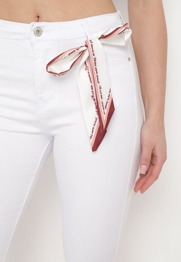 Born2be - Białe Spodnie Skinny z Wysokim Stanem i Kokardką przy Pasie Diorene. Stan: podwyższony. Kolor: biały