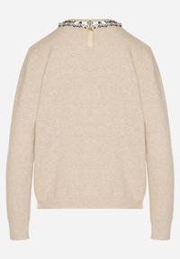 Born2be - Beżowy Sweter z Dodatkiem Kaszmiru Ozdobiony Cekinami i Cyrkoniami Vetimona. Okazja: na co dzień. Kolor: beżowy. Materiał: kaszmir. Wzór: aplikacja. Styl: klasyczny, casual, elegancki #5