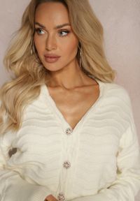 Renee - Jasnobeżowy Kardigan z Wiskozy w Paski ze Ściagaczami Uluria. Kolor: beżowy. Materiał: wiskoza. Wzór: paski #5