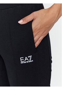EA7 Emporio Armani Dres 8NTV57 TJCQZ 24GA Szary Regular Fit. Kolor: szary. Materiał: dresówka, bawełna
