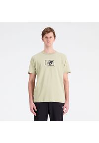 Koszulka męska New Balance MT33512FUG – zielona. Kolor: zielony. Materiał: materiał, bawełna. Długość rękawa: krótki rękaw. Długość: krótkie