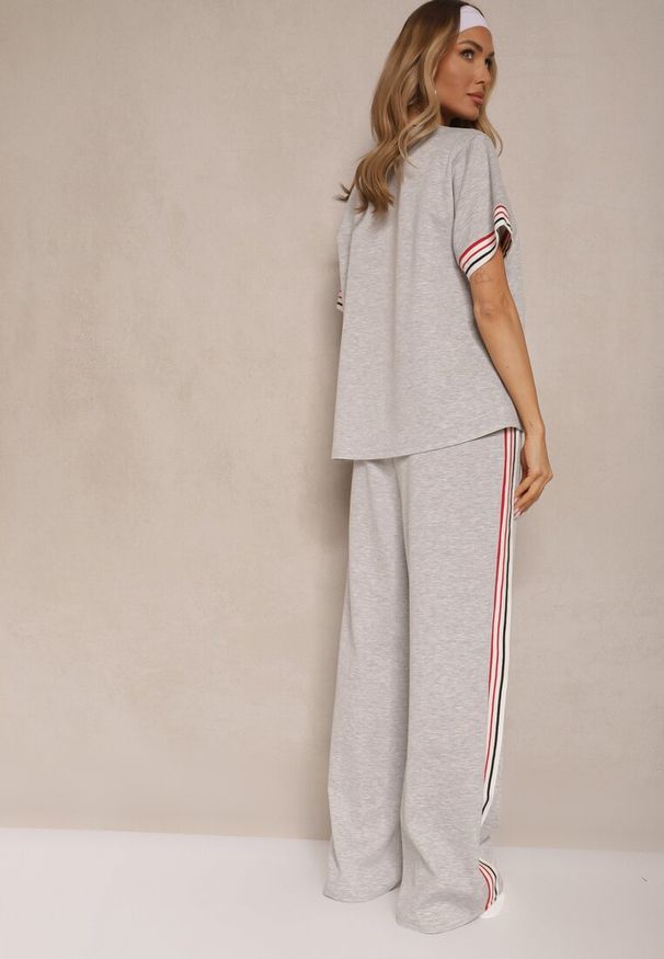 Renee - Szary Komplet z Wiskozą Bluzka Ozdobiona Paskami i Szerokie Spodnie Nilassea. Kolor: szary. Materiał: wiskoza. Wzór: aplikacja