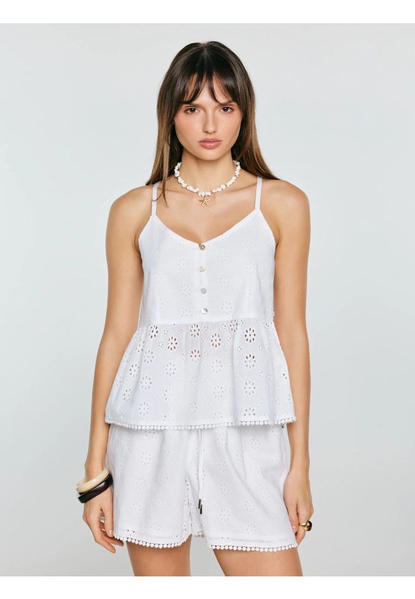 Big-Star - Top damski bawełniany haftowany biały Balbina 100. Kolor: biały. Materiał: bawełna. Długość rękawa: na ramiączkach. Wzór: haft. Sezon: lato. Styl: elegancki