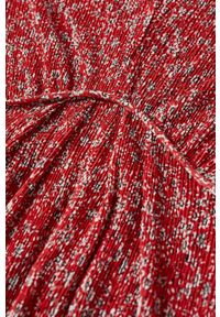 mango - Mango sukienka kolor czerwony mini rozkloszowana. Kolor: czerwony. Materiał: tkanina. Długość rękawa: krótki rękaw. Typ sukienki: rozkloszowane. Długość: mini #5