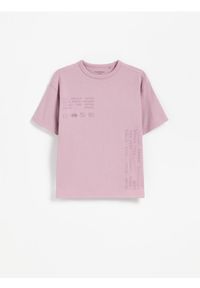 Reserved - Bawełniany t-shirt z aplikacją - jasnofioletowy. Kolor: fioletowy. Materiał: bawełna. Wzór: aplikacja