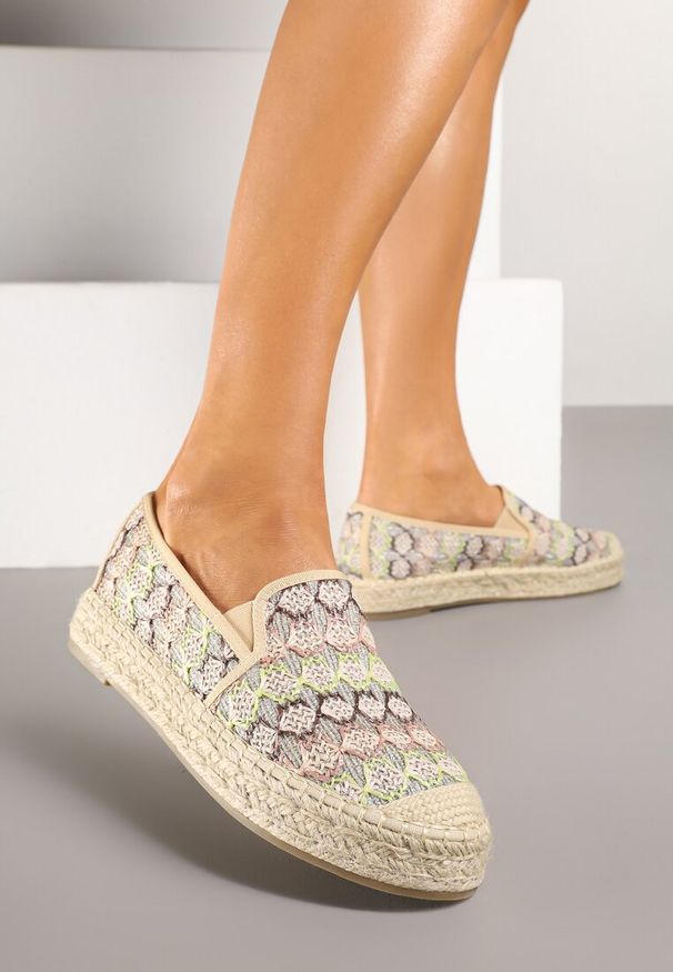 Born2be - Beżowe Espadryle na Plecionej Podeszwie z Metaliczną Nicią Panirel. Okazja: na co dzień. Kolor: beżowy. Styl: boho, casual