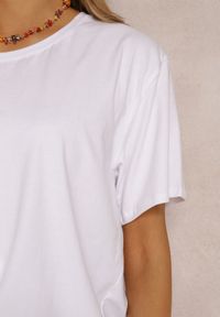 Renee - Biały T-shirt Eraela. Kolekcja: plus size. Kolor: biały. Materiał: bawełna, tkanina. Długość rękawa: krótki rękaw. Długość: krótkie. Styl: klasyczny #3