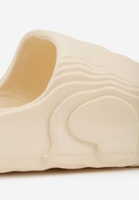 Born2be - Białe Piankowe Klapki na Grubej Podeszwie Aplia. Okazja: na co dzień. Kolor: biały. Styl: wakacyjny, casual #8