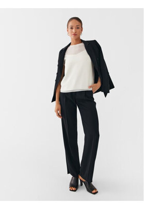 Marella Bluzka Nid 2331160833 Biały Regular Fit. Kolor: biały. Materiał: syntetyk