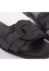 Marco Shoes Klapki Avilla czarne. Kolor: czarny. Materiał: skóra. Styl: klasyczny, elegancki #7