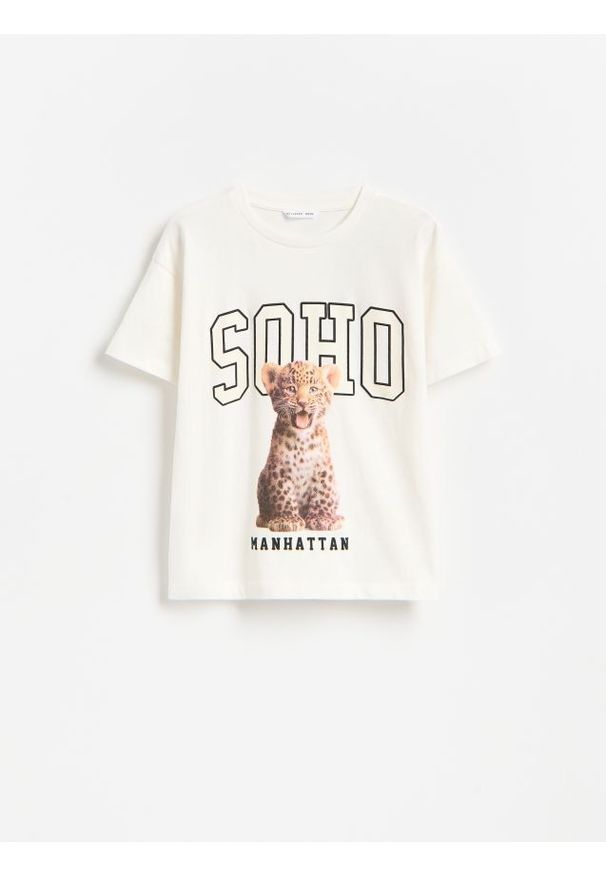 Reserved - Luźny t-shirt z nadrukiem - złamana biel. Materiał: bawełna. Wzór: nadruk